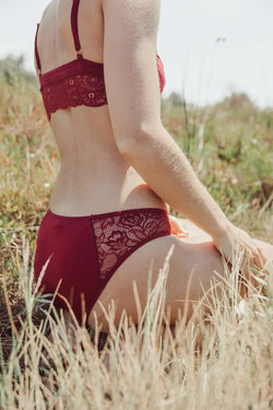 Culotte Absolu Rhéa Fleurs Bordeaux
