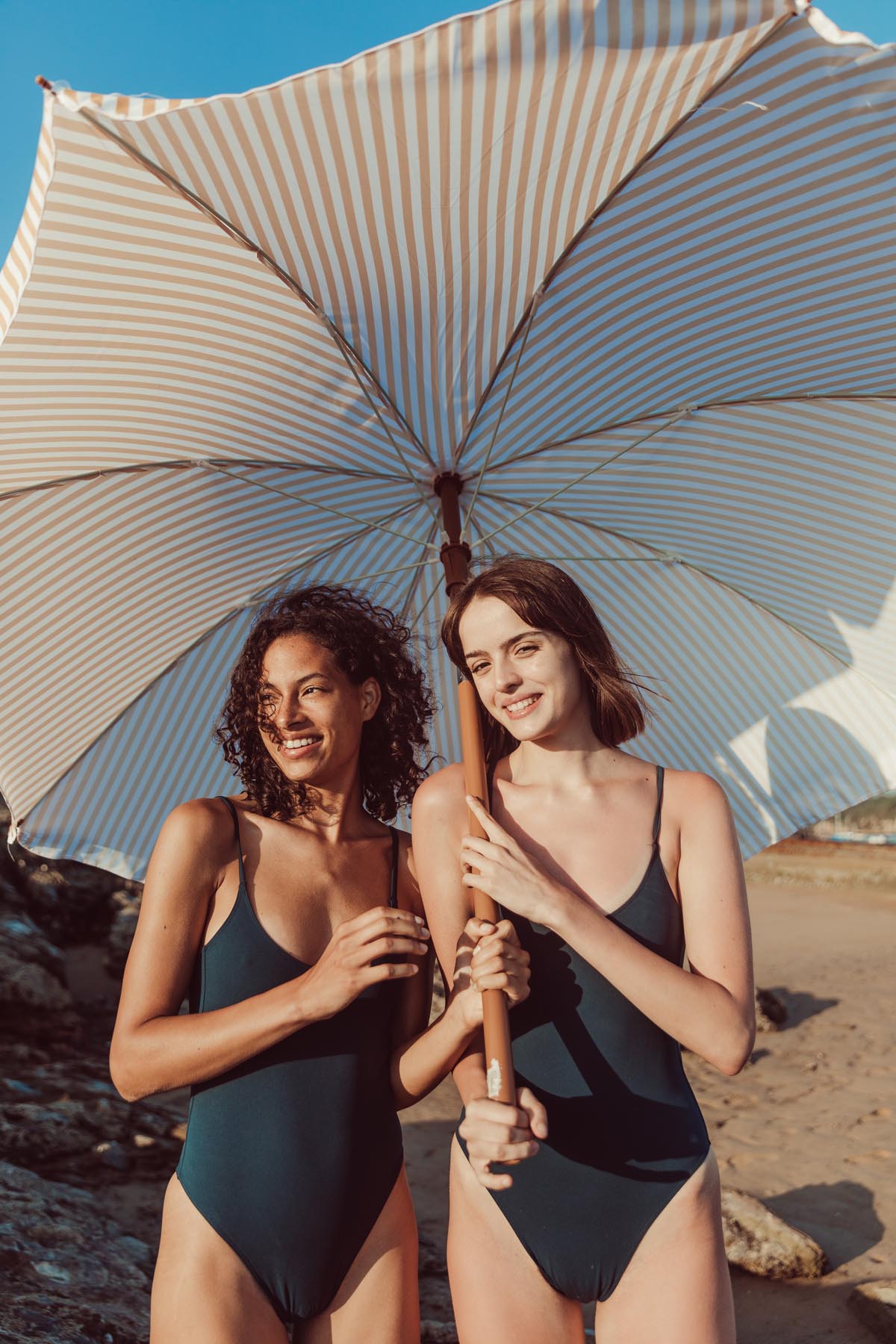 Maillot de bain menstruel bleu marine Réjeanne
