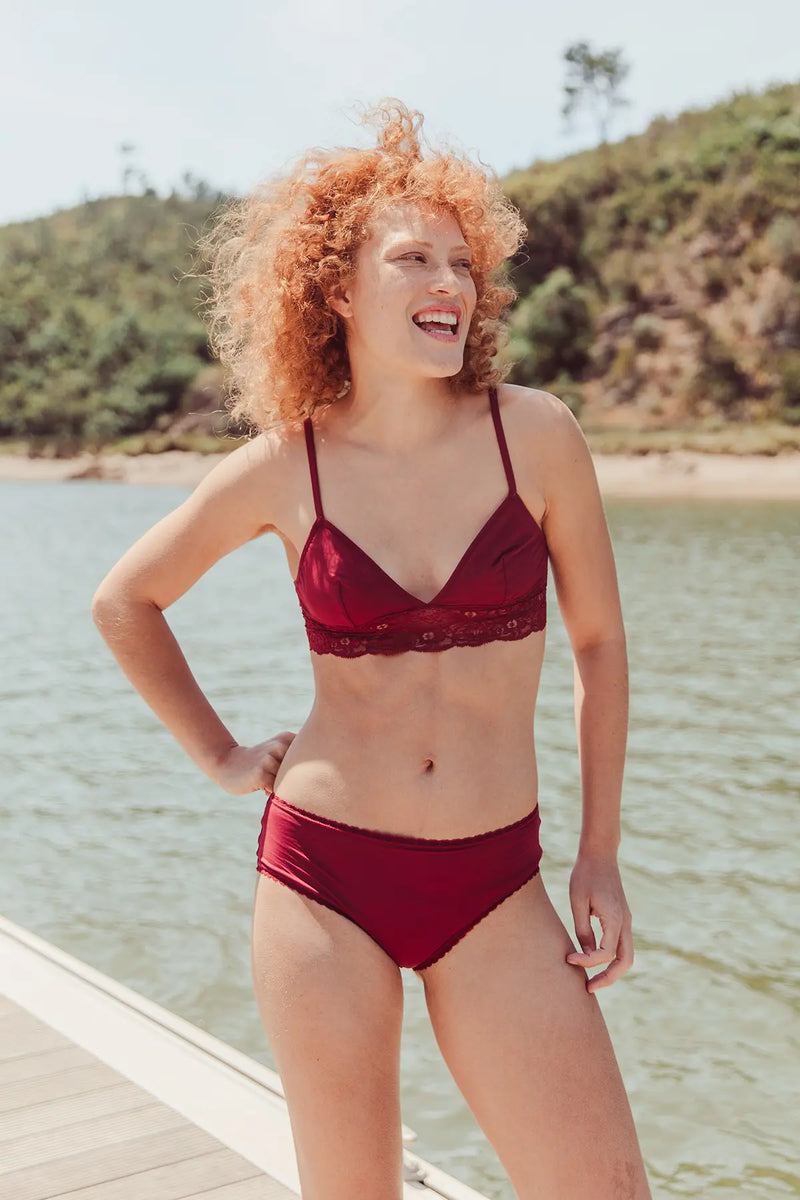 Shorty Callie Bordeaux